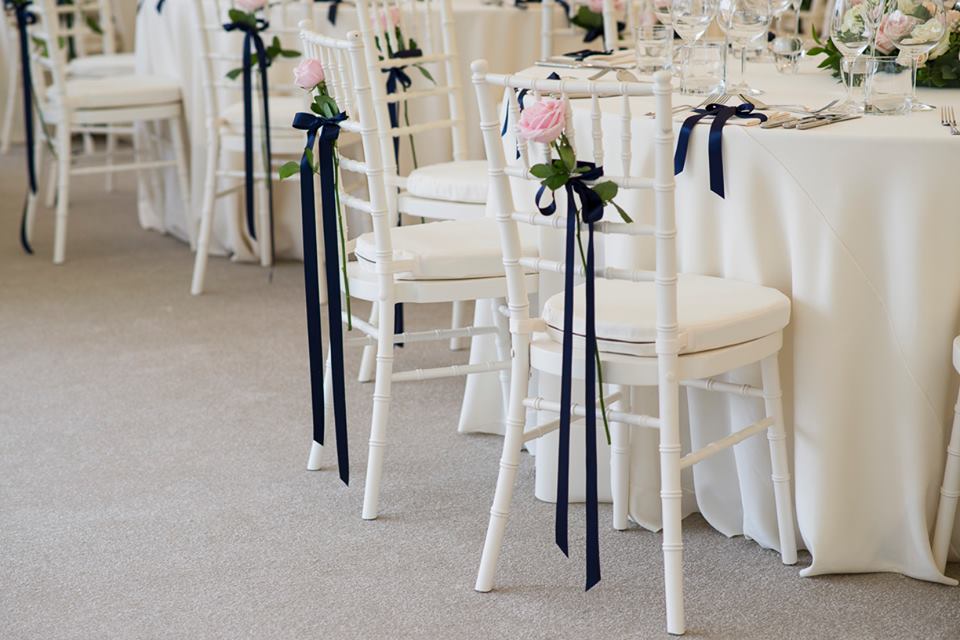 ghế chiavari trắng nhập khẩu Hòa An Furniture